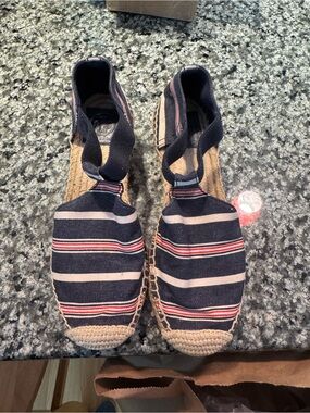 Tory Burch Navy, Cream & Red Catalina Espadrille with Ankle Strap sz 7